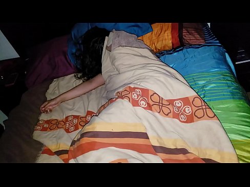 ❤️ Fillastro reprendendo á súa nova madrasta mentres ela dorme. ❤❌ Porno bonito en % gl.tubsexer-porn.ru % ☑